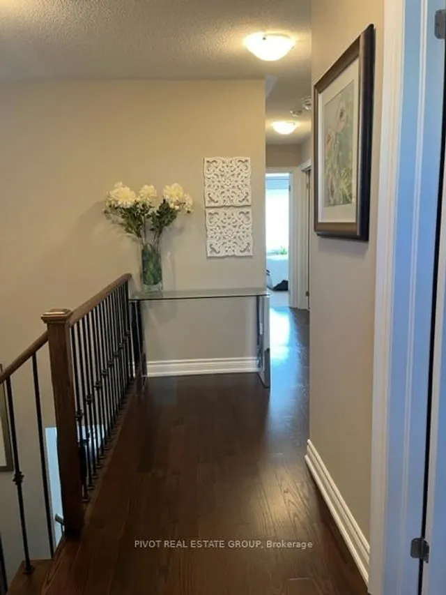 Additional image 20 of 1292 Clarriage Crt