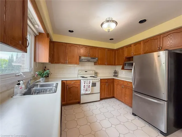 Additional image 16 of 499 Bush Dr