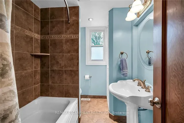 Additional image 15 of 2439 Wilson St