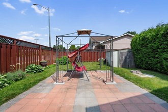 Additional image 4 of 1 Carman Ct