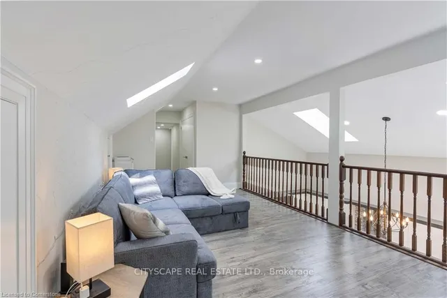 Additional image 20 of 34 Mercer Dr