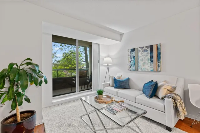 Additional image 4 of 1733 Queen St Unit 210