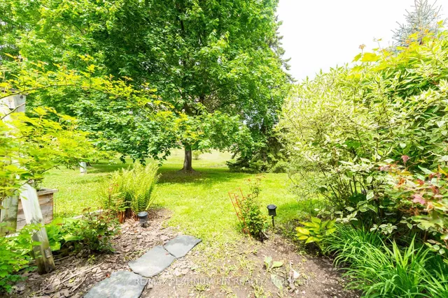 Additional image 15 of 1855 Maple Ridge Dr Unit 33