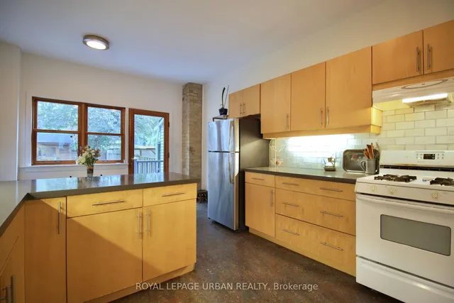 Additional image 9 of 277 Booth Ave