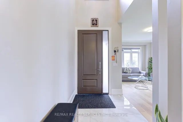 Additional image 3 of 25 Hibiscus Crt