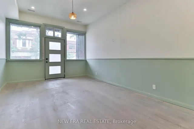 Additional image 22 of 990 Dovercourt Rd