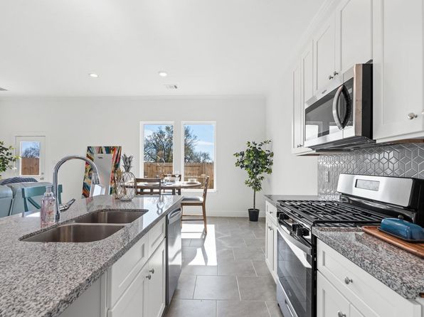 6414 Pregonero Ln, Houston, TX 77048