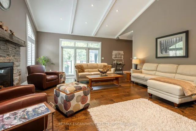 Additional image 22 of 979 Garden Lane