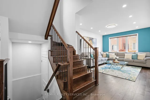 Additional image 12 of 26 Troyer St