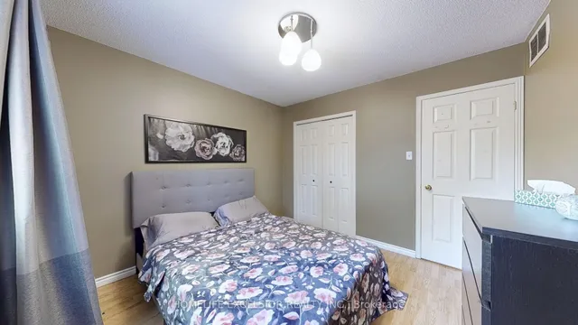 Additional image 19 of 618 Barton St Unit 33