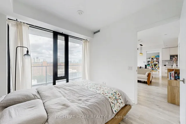 Additional image 5 of 55 Ontario St Unit 1601