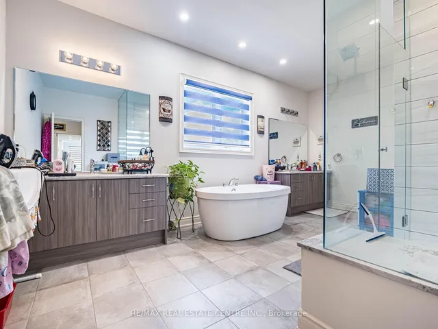 Additional image 23 of 62 Cattail Cres