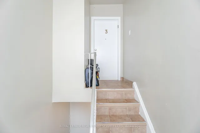 Additional image 18 of 475 Winona Dr