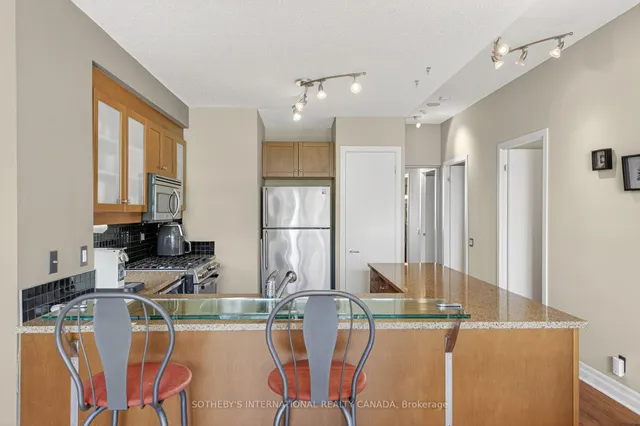 Additional image 10 of 500 Queens Quay Unit 201E