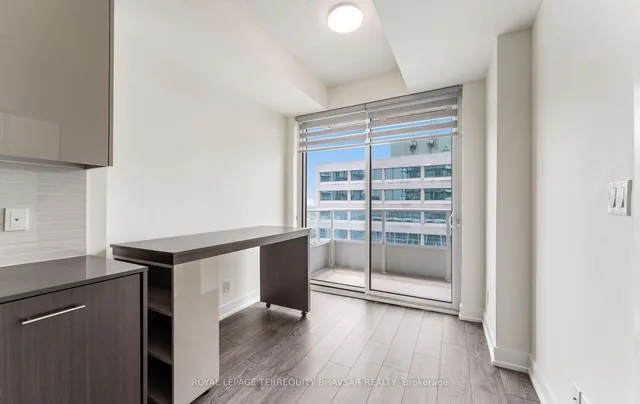 Additional image 16 of 180 Fairview Mall Dr Unit 713