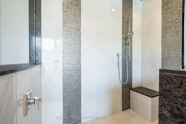 Additional image 24 of 50 Lloyminn Ave