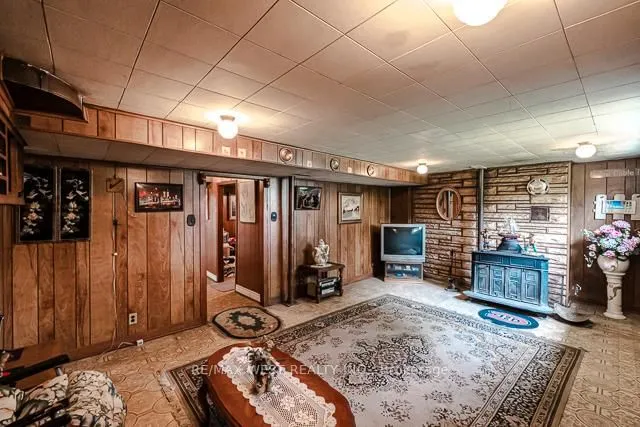 Additional image 14 of 1081 Islington Ave