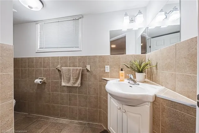 Additional image 34 of 4 Manning Crt