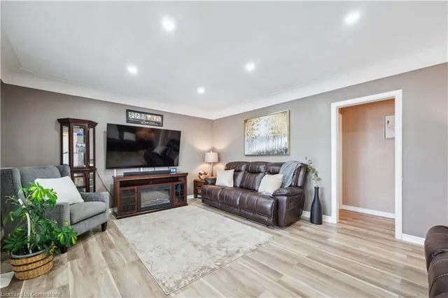 Additional image 5 of 154 Howard Ave