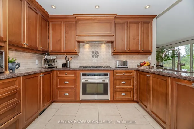 Additional image 14 of 70 Kenpark Ave