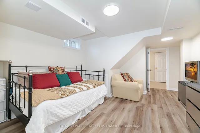 Additional image 43 of 1294 Hammond St