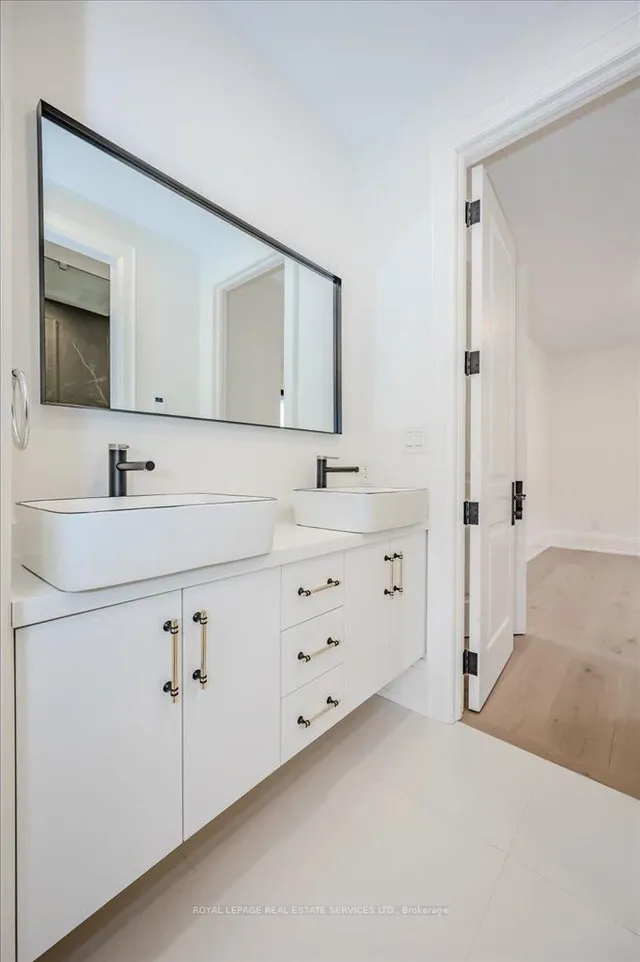 Additional image 30 of 78 South Kingsway