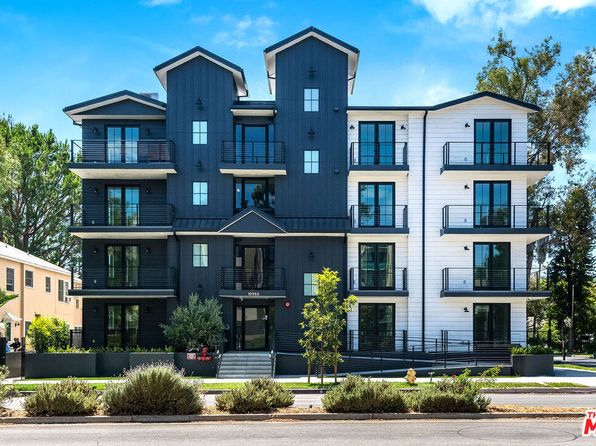 10352 Riverside Dr #102, North Hollywood, CA 91602