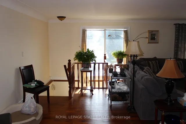 Additional image 3 of 2112 Upper James St