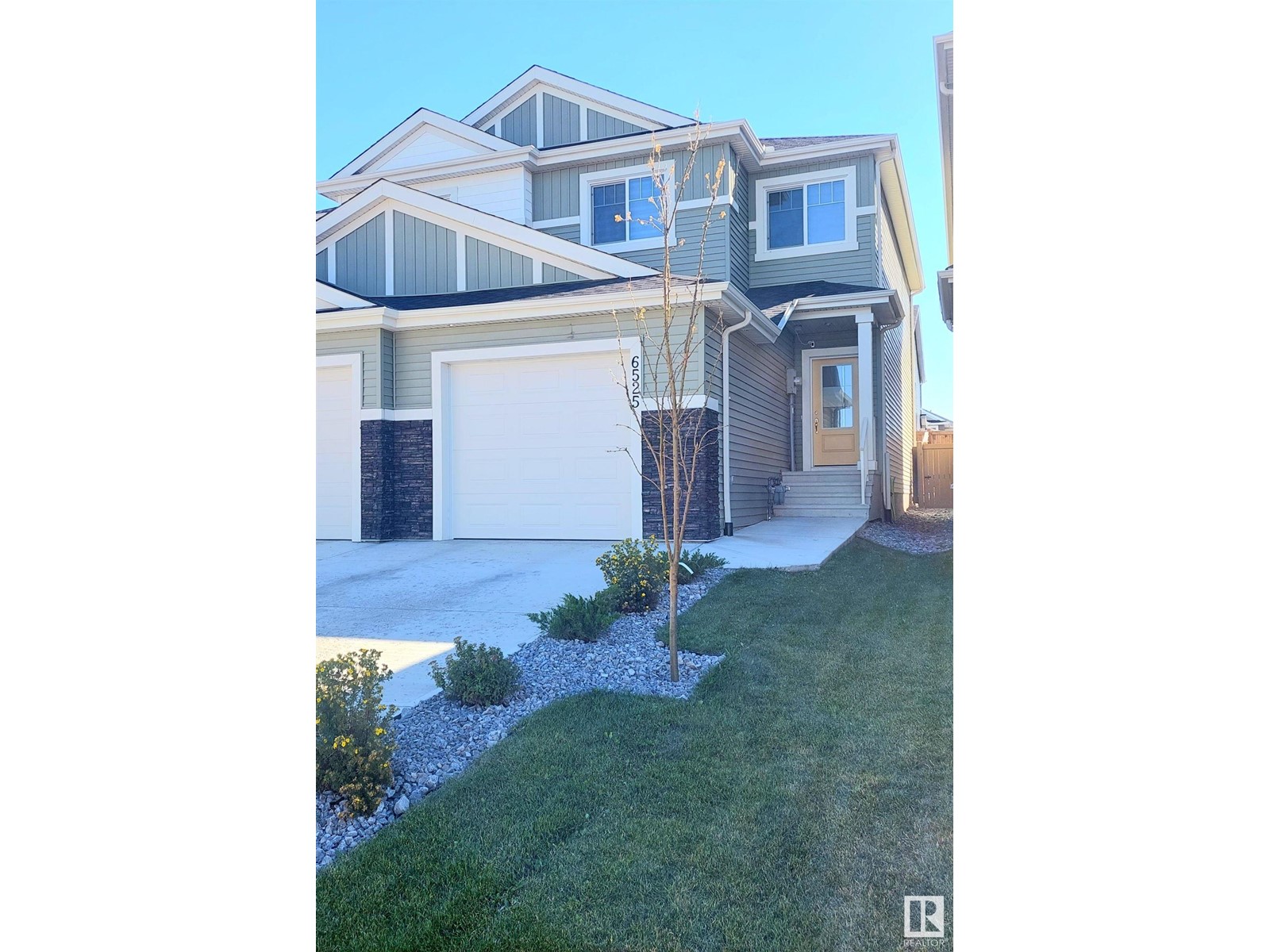 6525 167B AV NW|Edmonton, Alberta T5Y3X8