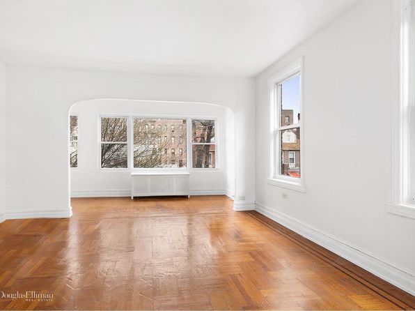 2799 Claflin Ave, Bronx, NY 10468