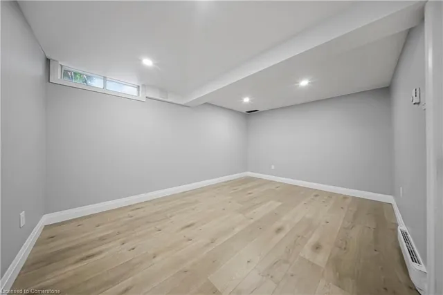 Additional image 23 of 750 Erinbrook Dr Unit 14