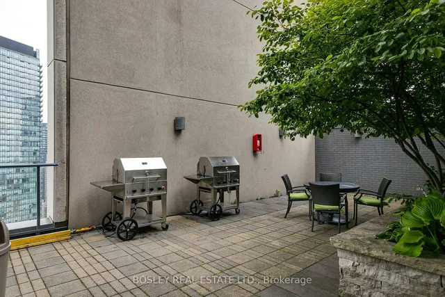 Additional image 34 of 770 Bay St Unit 2704