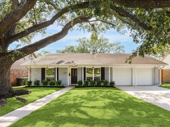 11102 Hillcroft St, Houston, TX 77096