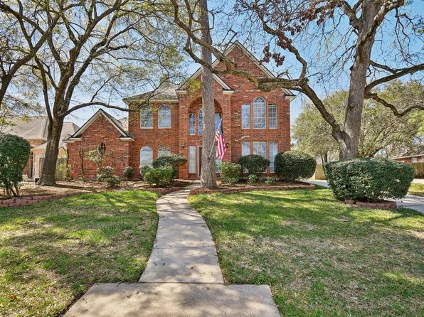 6923 Queensclub Dr, Houston, TX 77069