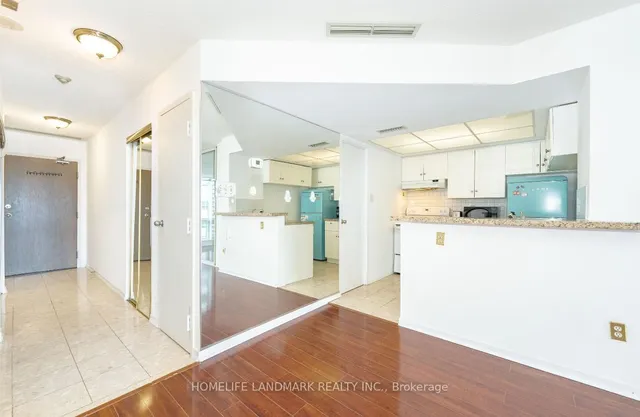 Additional image 19 of 1001 Bay St Unit 2616