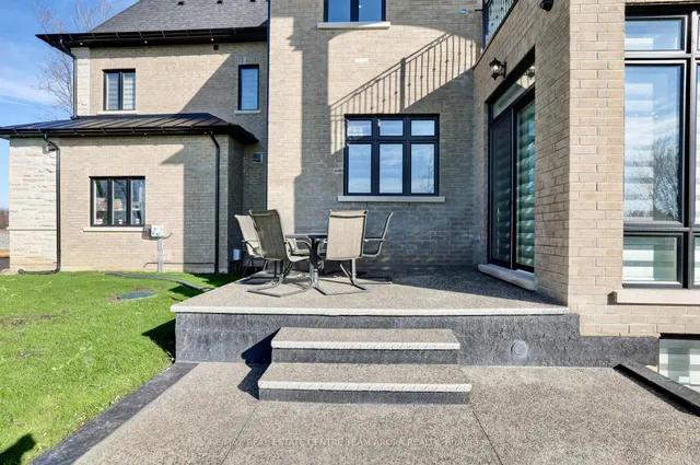 Additional image 44 of 7548 Sixth Line