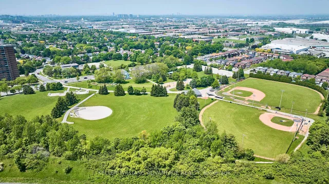 Additional image 30 of 410 Mclevin Ave Unit 407