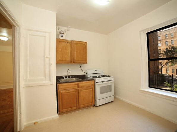 197 Sedgwick Ave, Bronx, NY 10468