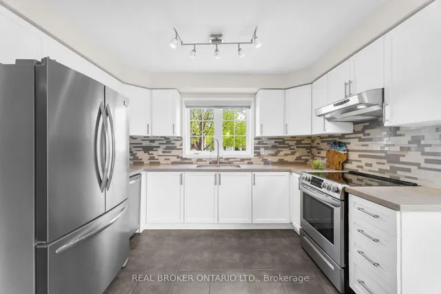 Additional image 13 of 157 Fandango Dr