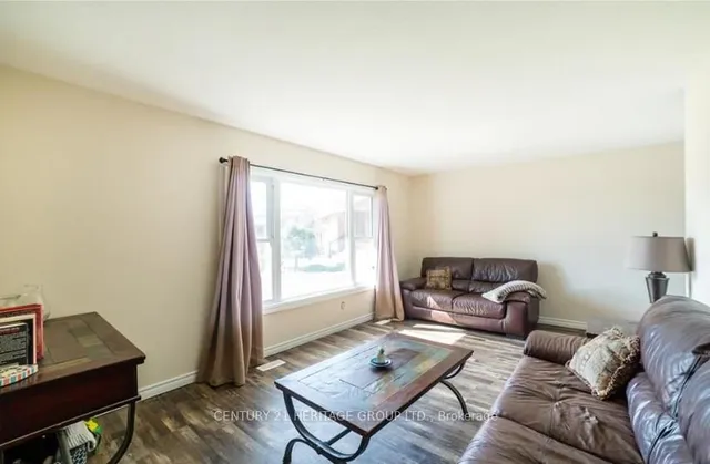 Additional image 8 of 10 Esquire Pl