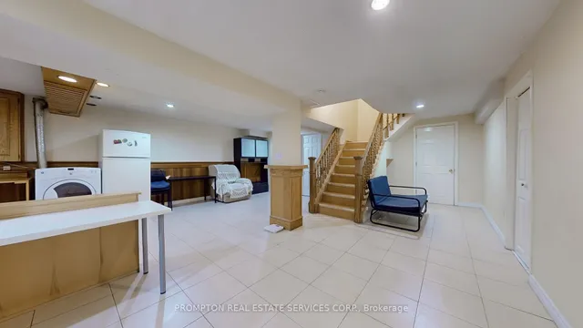 Additional image 14 of 409 Silverthorne Cres