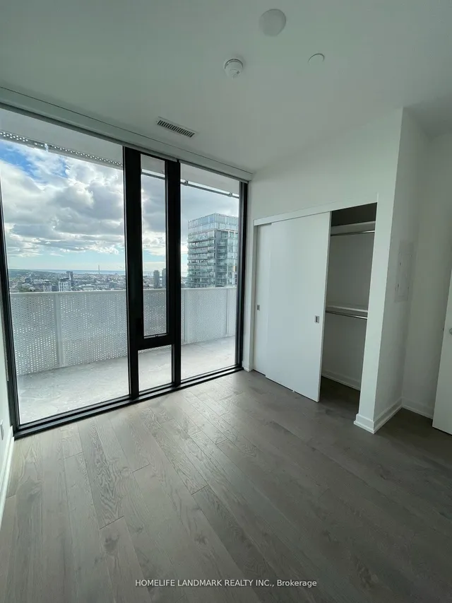 Additional image 6 of 20 Lombard St Unit 3703