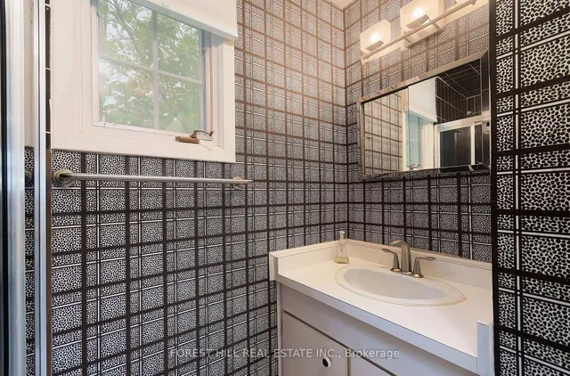 Additional image 34 of 65 Heathdale Rd