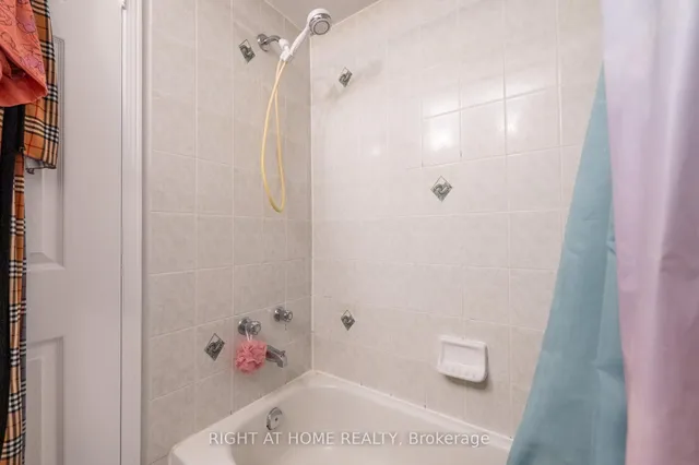 Additional image 26 of 5146 Porter St