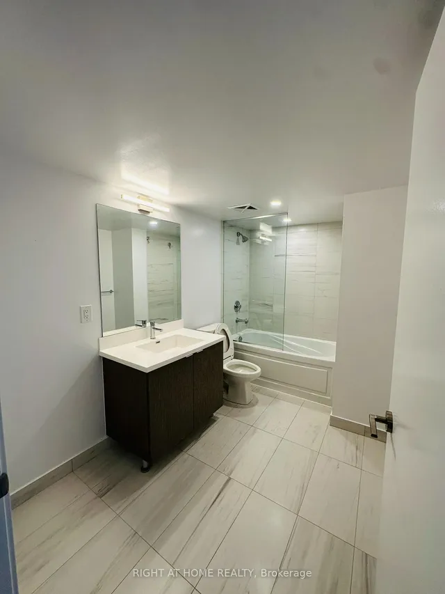 Additional image 9 of 219 Dundas St Unit 809