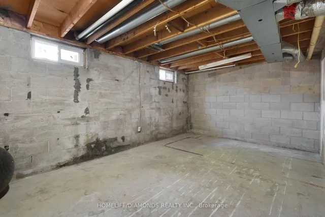 Additional image 32 of 262 KENORA Ave Unit 35