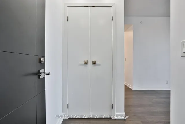 Additional image 4 of 89 Dunfield Ave Unit 2601