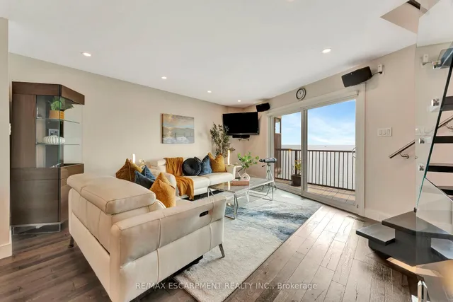 Additional image 15 of 2136 Old Lakeshore Rd Unit 3