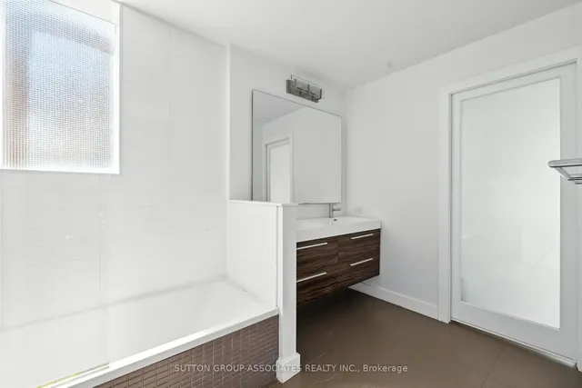 Additional image 18 of 174 Madison Ave