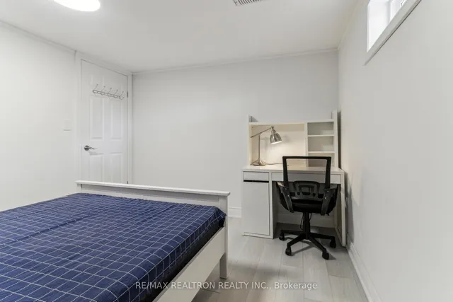 Additional image 36 of 38 Parkdene Crt